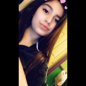 Meet your Posher, Michaela